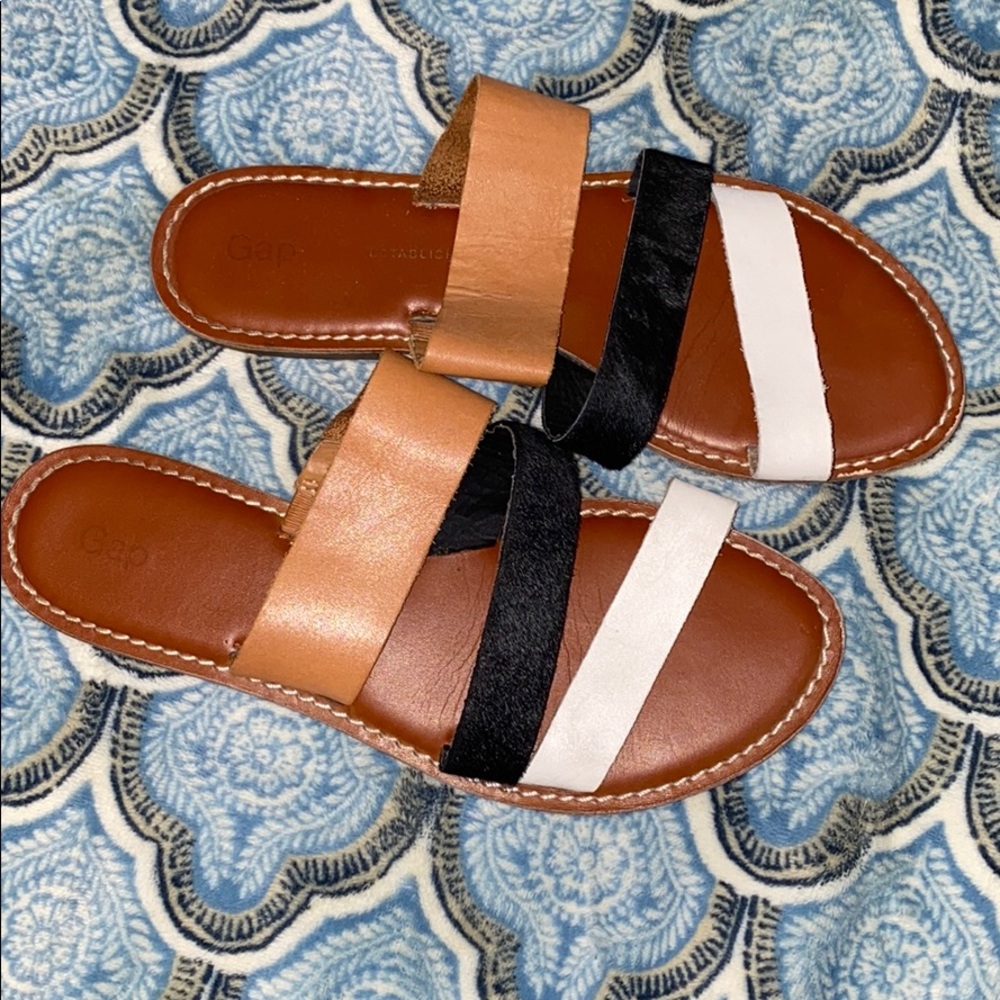 Gap strappy sandals
